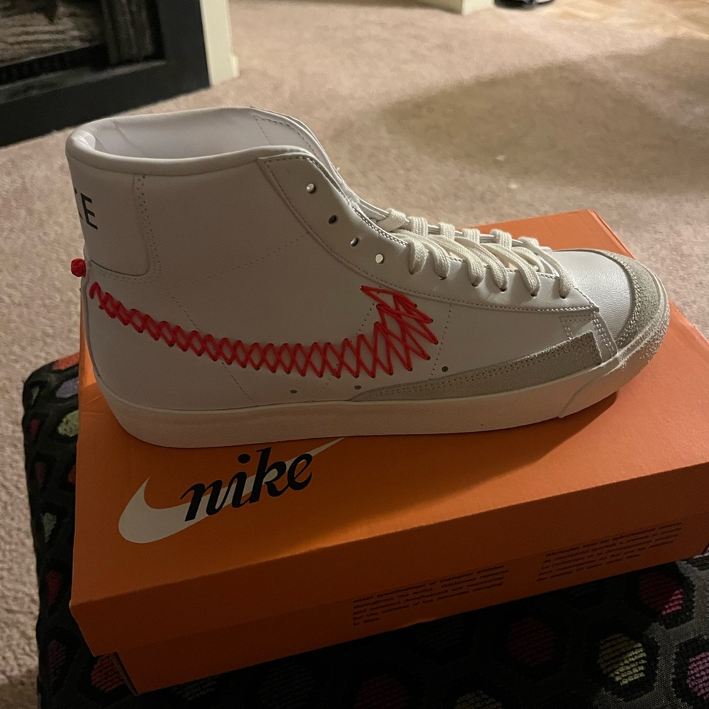Nike Blazer Mid 77